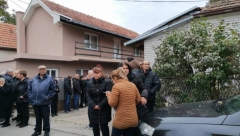 POLICIJA NADGLEDA SAHRANU ĐOKIĆA Lelek rođaka para nebo iznad kuće Goranove majke