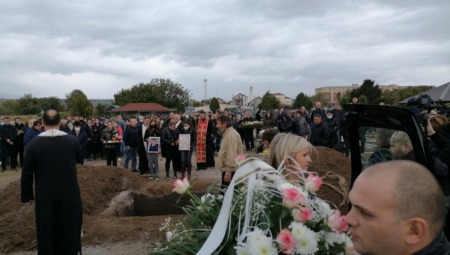 IZA UBISTVA ĐOKIĆA STOJI SEKTA? Šokantne tvrđnje meštana Aleksinca posle sahrane tragično nastradale porodice