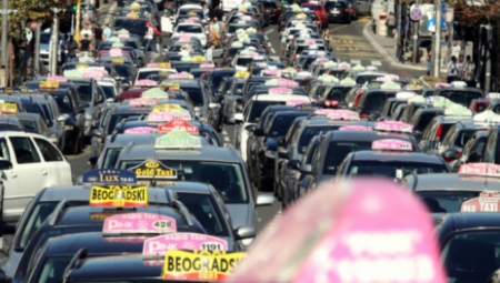 ODOBRENE NOVE SUBVENCIJE ZA TAKSISTE Država će deliti 8.000 evra za nabavku novih vozila, a ovo su uslovi