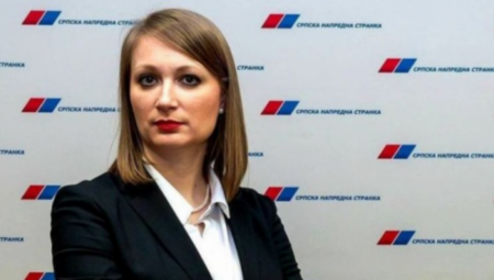 PILJA URNISALA ZORANU MIHAJLOVIĆ Ko si ti politički ološu da deliš lekcije?