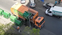 OVO JE ŽELJA SKORO SVAKOG DETETA U nedelju najmlađi u kamionima smećarcima, "Dan otvorenih vrata" JKP "Gradska čistoća"