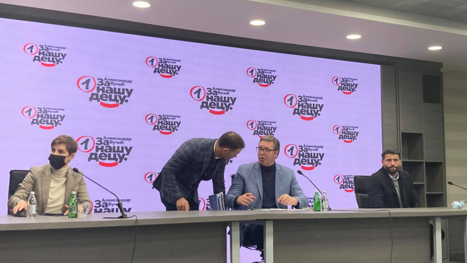 PREDSEDNIK VUČIĆ Doneli smo odluku da za 20 dana pomerimo Skupštinu stranke!