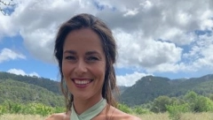 DUBOKI ŠLIC I GOLA BUTINA Ana Ivanović u najsmelijem izdanju do sad! (FOTO)