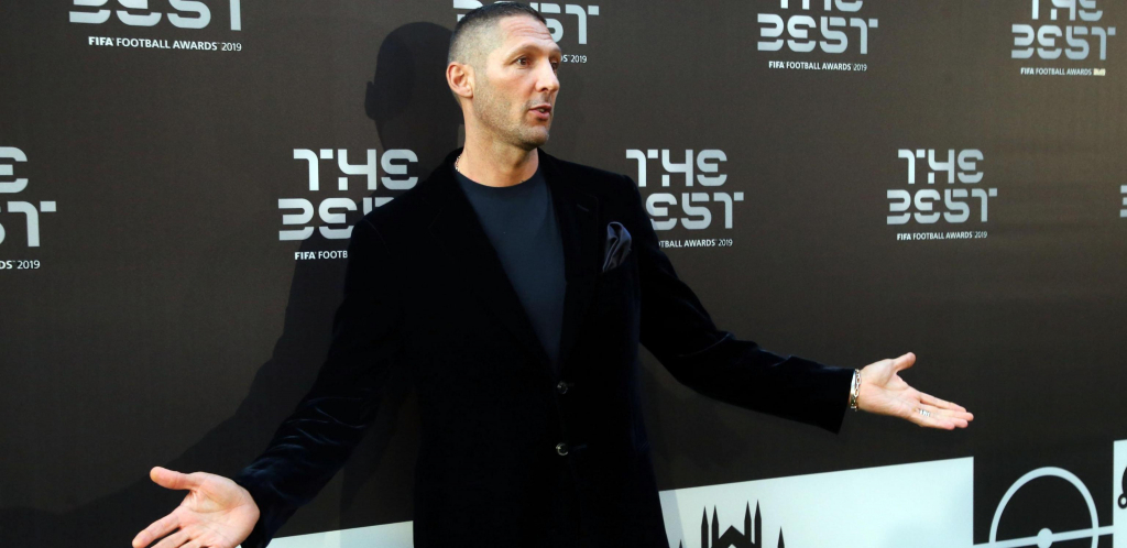 "RAT" DVA VELIKANA OKO RASIZMA Postoji diskriminacija i prema belim igračima