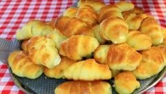 Mekani i sutradan: Kiflice sa jogurtom