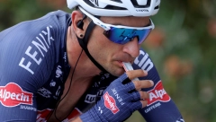 STRAVA I UŽAS Vrhunski sportista napadnut mačetom u sred Londona, objavio slike teških povreda (FOTO)