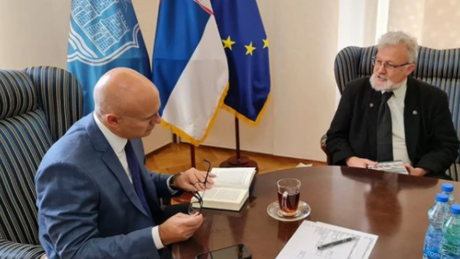 MILOŠ VUČEVIĆ Matica srpska je bila i uvek će biti stub naše kulture, a na nama je da taj stub čuvamo