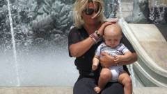 USVOJILI BEBU IZ DRUGE ZEMLJE Kad je 7 godina kasnije saznala pravu istinu, svet joj se srušio