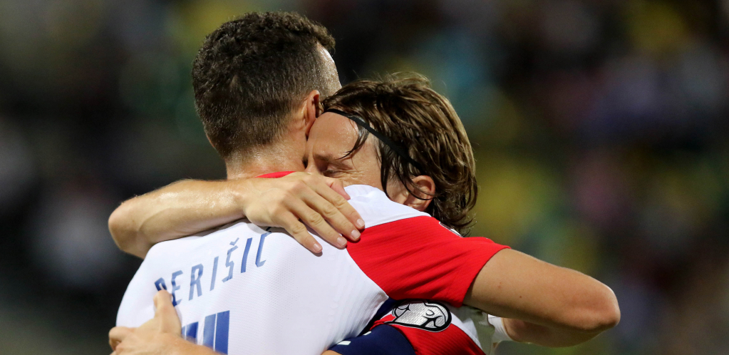 ŠOK U OSIJEKU VAR i stativa zaustavili Hrvate, sada Rusija ide direktno na Mondijal (VIDEO)