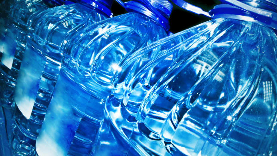 DRAMATIČNO! U ljudskoj krvi nađena plastika - otrovne čestice dospele u telo iz stvari koju redovno koristimo