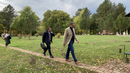 KRIZA NA KOSOVU I METOHIJI Vučić na odlučujućem sastanku, vojska spremna, oglasio se NATO (FOTO/VIDEO)