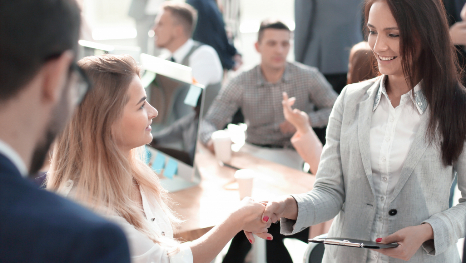 U SVETU PLJUŠTE OTKAZI, A U SRBJI SU I DALJE TRAŽENI Evo koja industrija zapada u krizu