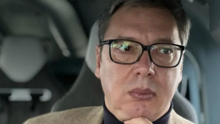 VRHOVNI KOMANDANT KRENUO HELIKOPTEROM Zabrinut i neispavan, svestan sa čime se Srbija suočava... Vučić doneo odluku!