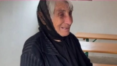 UBICA STAJAO PORED NJE NA SAHRANI Oglasila se Stojanka Đokić: Sedam dana je sa nama pio i jeo, a ubio mi je decu... (FOTO)