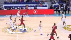 DA LI JE REALAN? Koš sezone postignut - SLUČAJNO!? (VIDEO)