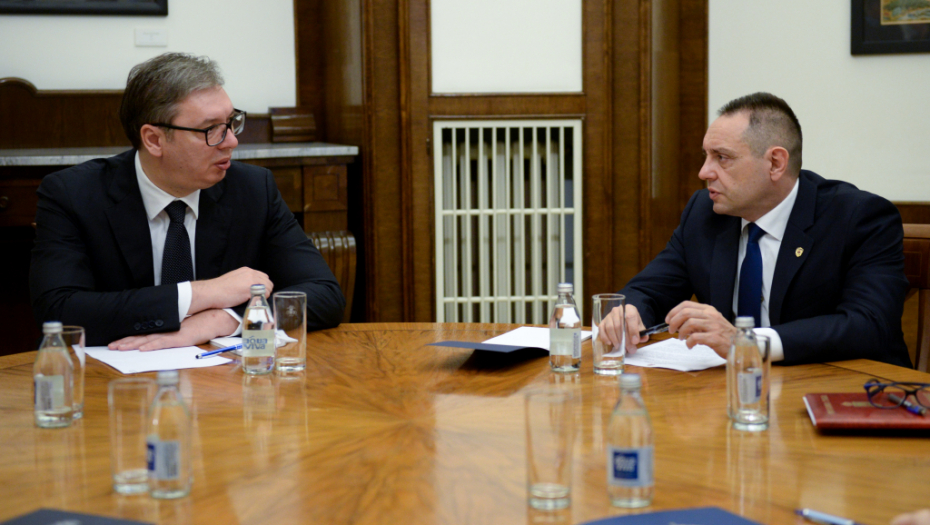 MI NE MENJAMO STRANU! Predsednik Pokreta socijalista Aleksandar Vulin pozvao SNS da kandiduje Vučića za predsednika Srbije