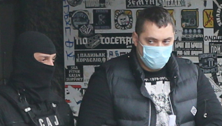 SDT CRNE GORE I DALJE "NIŠTA NE ZNA": Tata Mesara i Belivuka držao na oku dok su oni ručali sa sinom