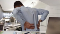 IMATE INTENZIVAN BOL I PRITISAK U LEĐIMA KOJI SE SAMO POGORŠAVA? Ovo su simptomi išijasa i na ovaj način možete da ga IZLEČITE