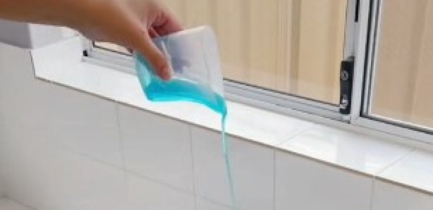 NIKAD BRŽE Smesa od tri sastojka, za par minuta vrtitće stari sjaj vašoj kadi