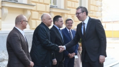VUČIĆ PODSETIO NA ULAGANJA U Srbiji obnovljeno 180 škola!