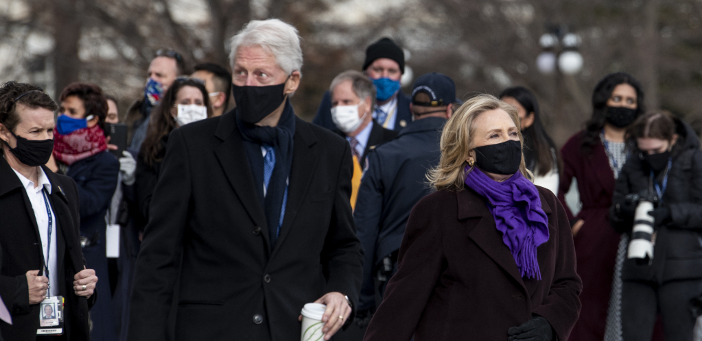 KLINTON IZAŠAO IZ BOLNICE Kliniku napustio u pratnji supruge Hilari