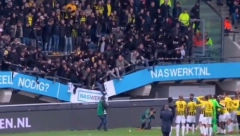 ŠOKANTNA SLIKA Navijači srušili tribinu (VIDEO)