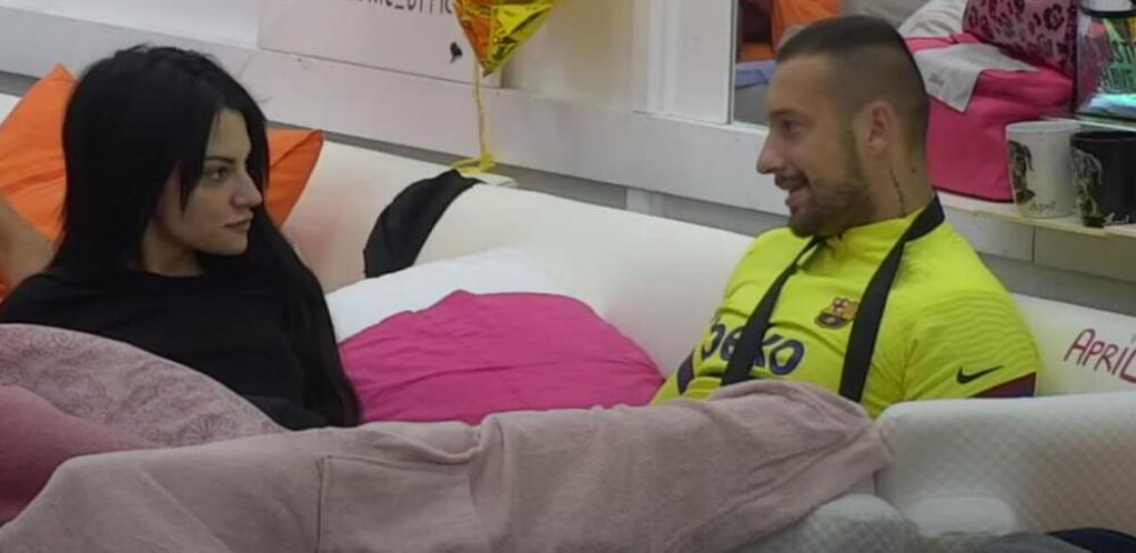 TARA I FUDBALER ZAVRŠILI U KREVETU Upoznali se pre "Zadruge", a on je Matejin drug!