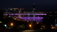 TAKSISTA SPREČIO DEVOJKU DA SKOČI SA BRANKOVOG MOSTA Shvatio sam da je krenula da se ubije