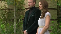 PRINCEZA PROŠETALA U HALJINI, KOJU NOSI VEĆ 10 GODINA Kejt Midlton, stilom grčke boginje, potvrdila da dobre stvari nikad ne izlazi iz mode