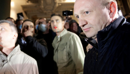 Sin funkcionerke Đilasove stranke zapalio automobil Bošku Ničiću!