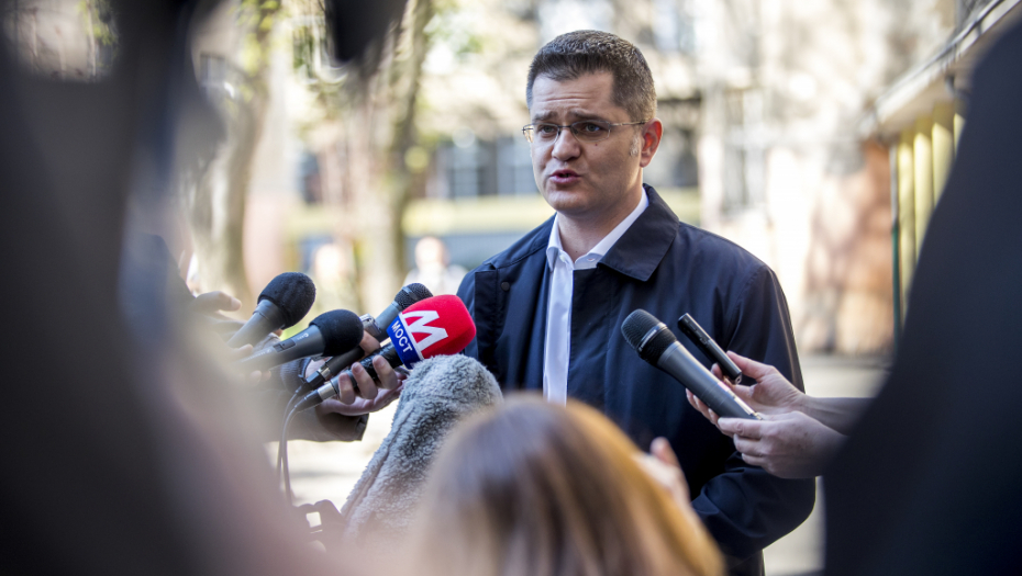 ĐILAS PODMEĆE JEREMIĆU? Opozicija sama sebi zabija klipove u točkove