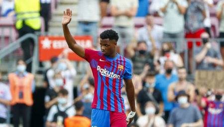 PRAVI SE PROSTOR ZA MESIJA Fati i Tores na kraju sezone napuštaju Barselonu?