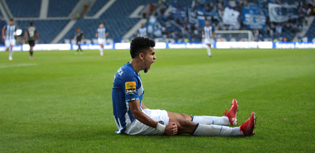 "SVRAKE" SPREMAJU PRVU VELIKU KUPOVINU! Stiže skupocena zver u Njukasl!