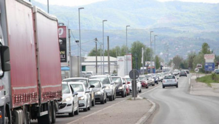STIGLO UPOZORENJE IZ AMSS Pojačan saobraćaj, budite oprezni!