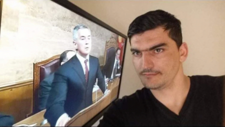 BRUKA Zdravko Krivokapić za pregovarača sa EU imenovao zaljubljenika u lik i delo Mila Đukanovića!