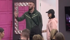 NASTAVLJA SE MENSUROVO BAHATO PONAŠANJE! Zadrugar ponovo preti batinama, Zola na udaru Ajdarpašića, ukućani u šoku!