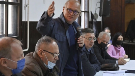VESIĆ POHVALIO BEOGRAĐANE Ove nedelje prelazimo 60 odsto imunizovanih !