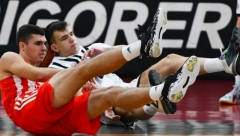 ZVEZDA SLAVILA U VEČITOM DERBIJU Topićeva partija za udžbenike