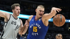 LEGENDA NAHVALILA SRBINA Jokić je kao Leri Bird na poziciji centra