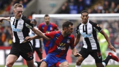 NJUKASL IZVUKAO SAMO BOD PROTIV KRISTAL PALASA!  Loš početkak "svraka" pod  novim vlasnikom, Votford napravio iznenađenje kola!