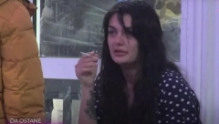 VIKI NA STUBU SRAMA OD STRANE BIVŠEG ZADRUGARA Žestoko sudio njeno ponašanje, ni malo je nije štedeo!