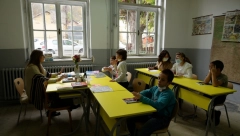 ALARMANTNI PODACI Evo koliko je dece obolelo od korone u osnovnim i srednjim školama