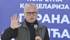 VESIĆ JE NOVOBEOGRAĐANIMA OBEĆAO KONKRETNU POMOĆ Biće nađena rešenja i za komunalne i za građevinske probleme