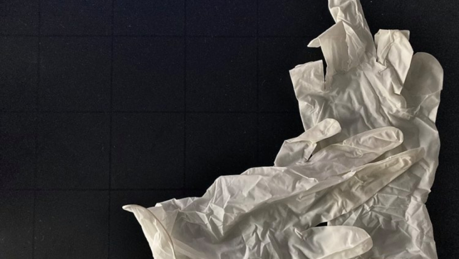 UŽASNO OTKRIĆE Desetine miliona korišćenih, zaprljanih medicinskih rukavica uvezeno u SAD