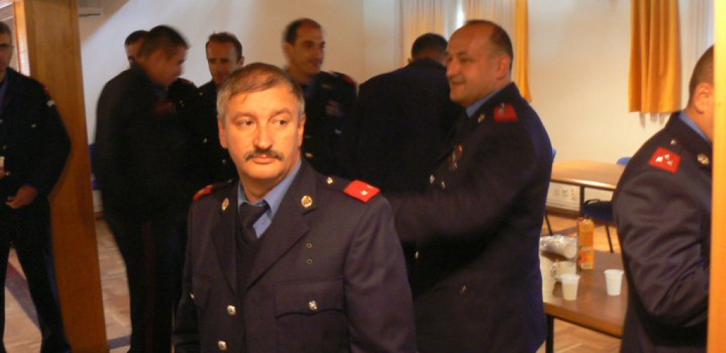 NIKO MU NE DOLAZI U POSETU, A DOBIO PAKET Evo šta se nalazi u pošiljci namenjenoj Goranu Džoniću!