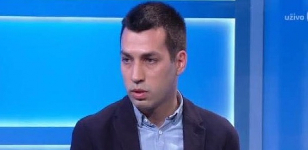 NOVA BLAMAŽA ĐILASOVCA Dobrica Veselinović, miljenik lobistkinje za nezavisno Kosovo, MASNO SLAGAO da je Vučić VANREDNO gostovao u Hit Tvitu (VIDEO)