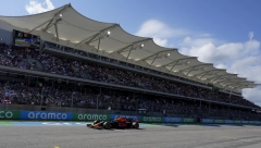 MAKS IDE KA TITULI Ferštapen slavio u Ostinu, Hamilton drugi