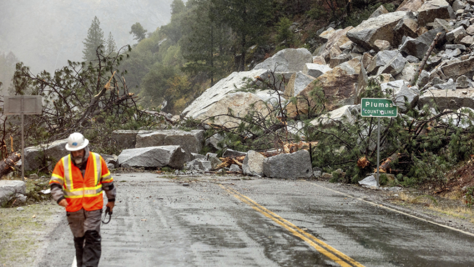 CIKLON BOMBA Apokaliptično vreme u SAD: Leteli stubovi, prete poplave (FOTO)