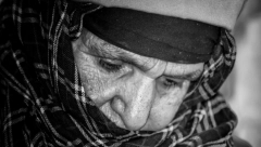 CEO ŽIVOT SE STIDEO ROĐENE MAJKE: Posle njene smrti pročitao je pismo koje mu je poslala i briznuo u plač