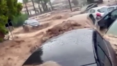 OLUJA PUSTOŠI ITALIJU Ima poginulih: Proradila klizišta, voda odnosi kola sa ljudima (VIDEO)